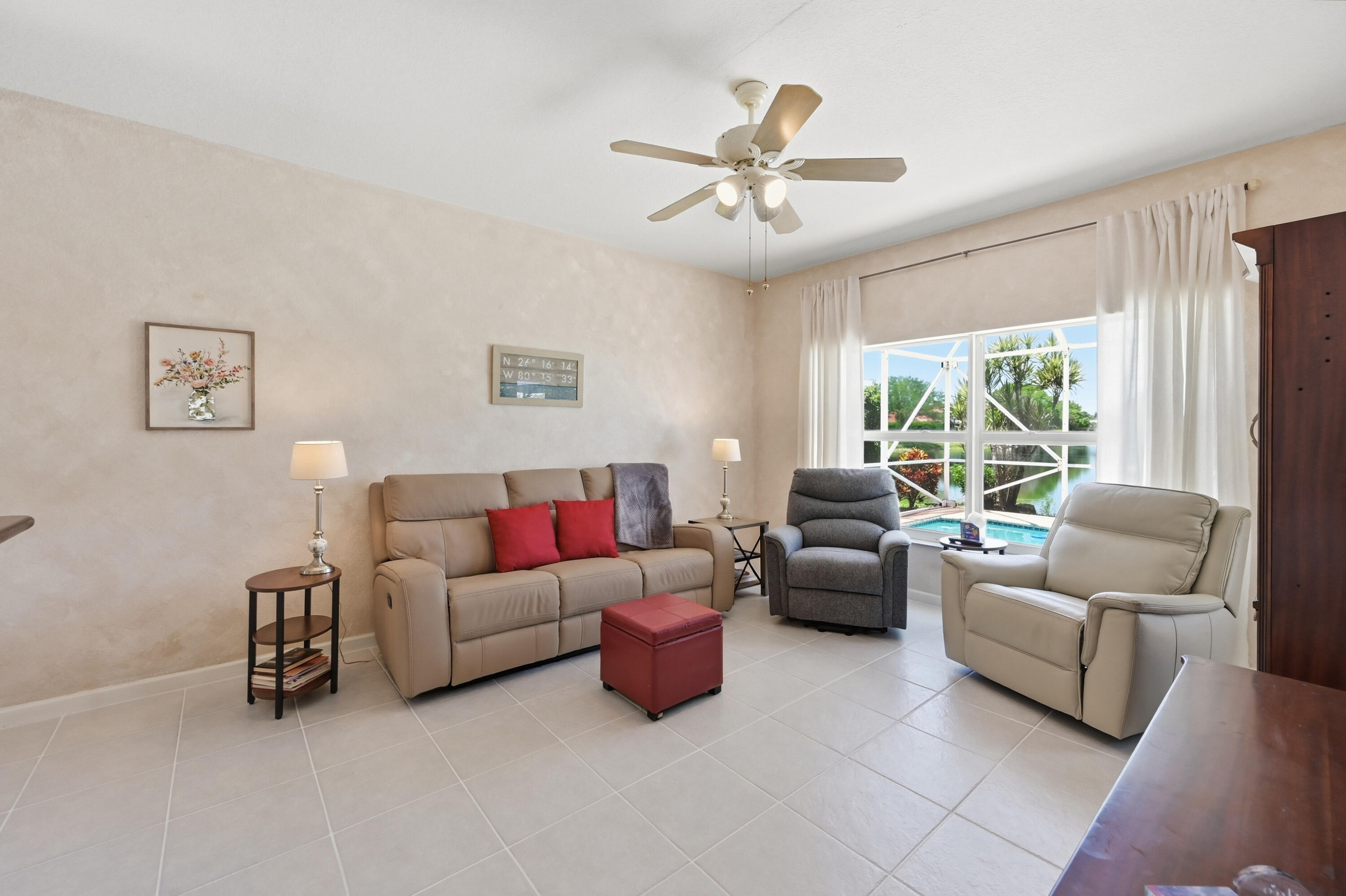 WYNDHAM LAKES EAST - Residential