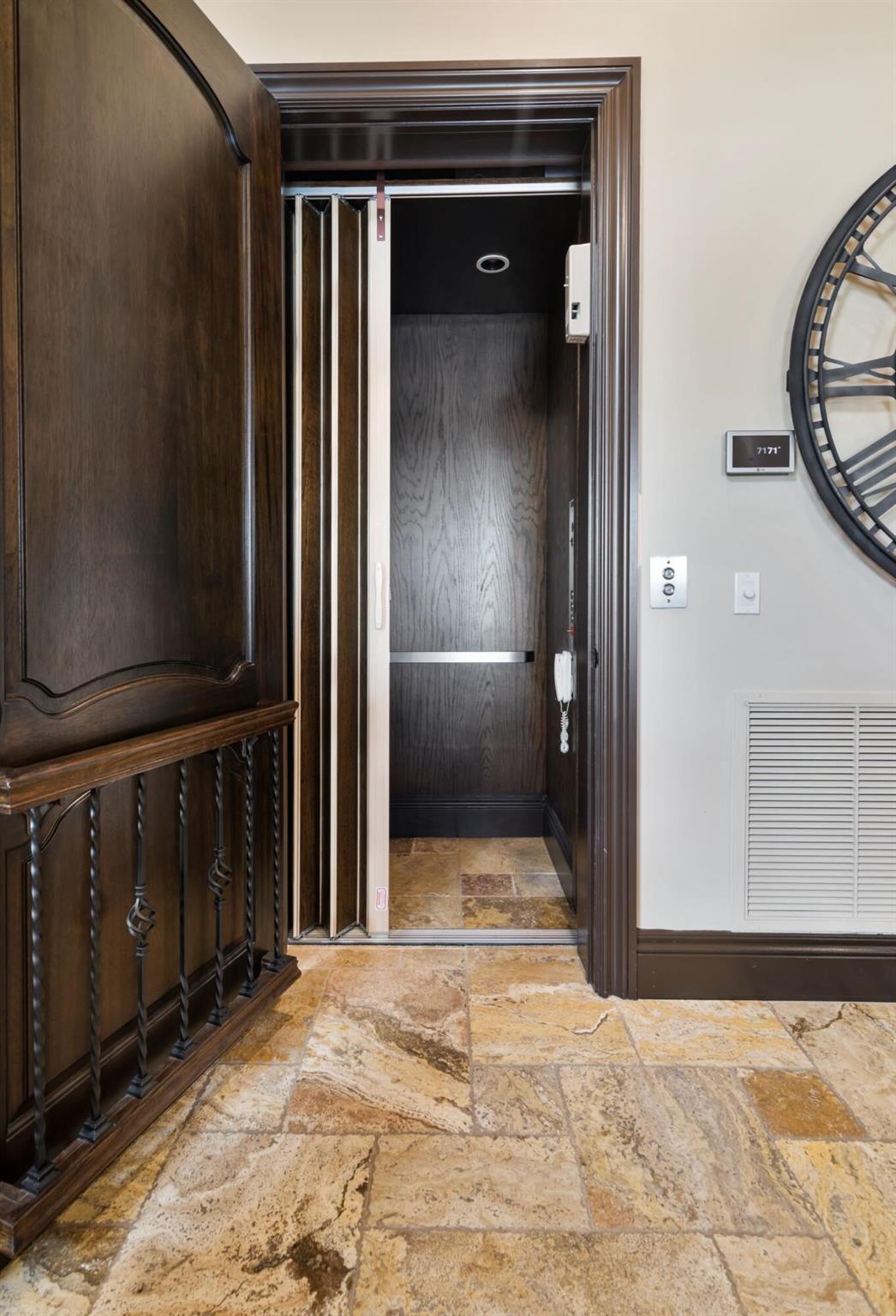 PALM BEACH ISLES 3 - Residential