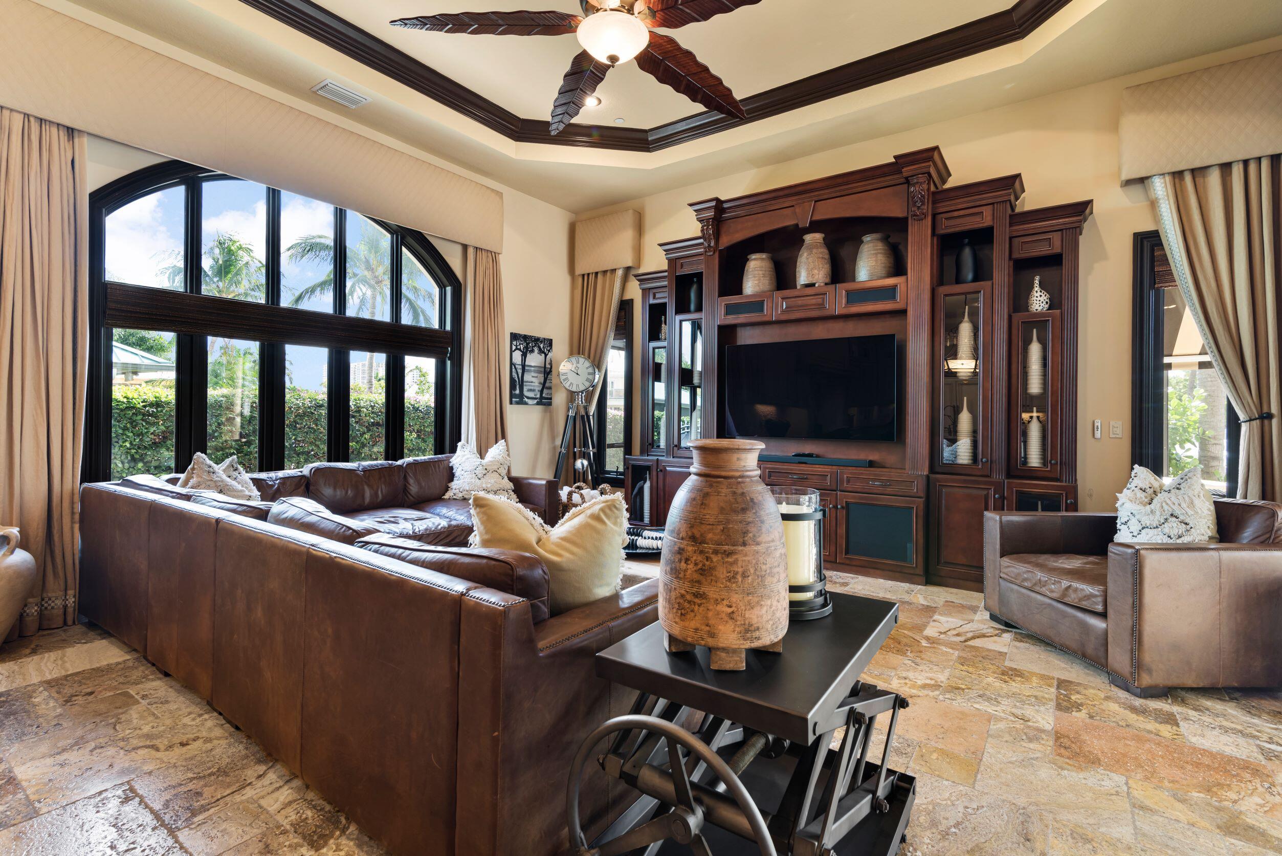 PALM BEACH ISLES 3 - Residential