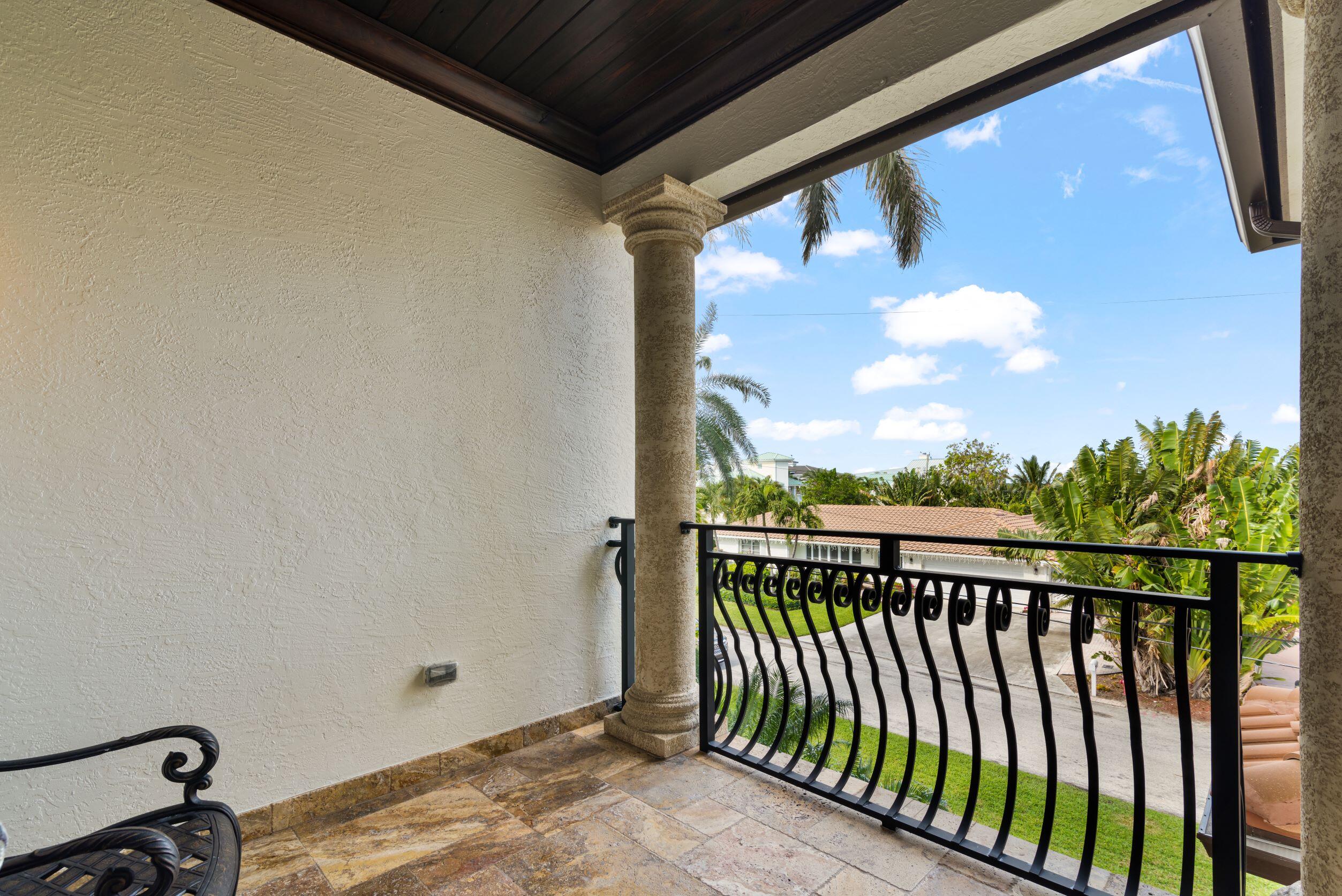 PALM BEACH ISLES 3 - Residential