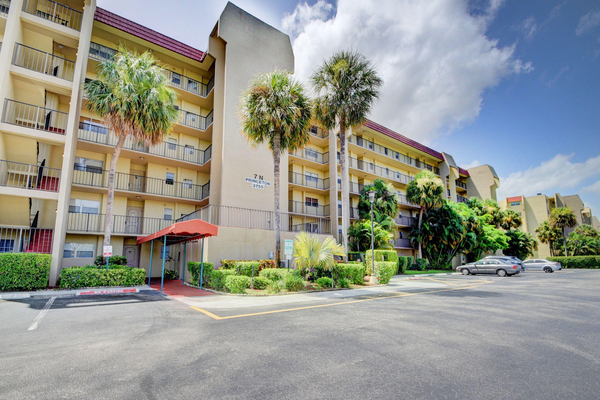 POINCIANA PLACE CONDO 1,2,8 AND 9 - Residential Lease