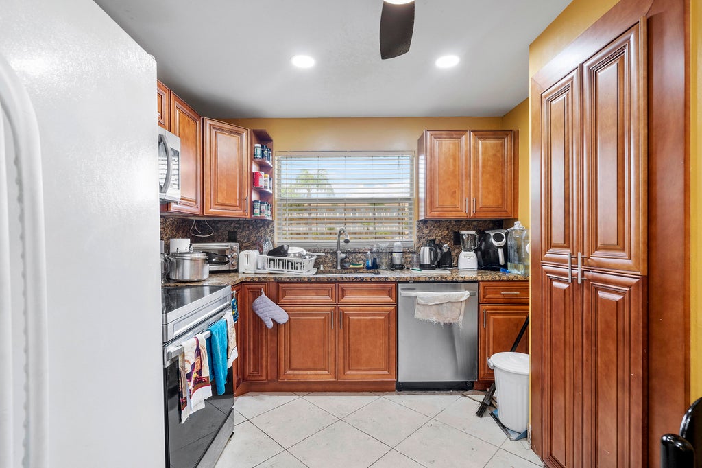 Photo of 9221 Sunrise Lakes Boulevard #109, Sunrise, FL 33322 (MLS # B26084367)