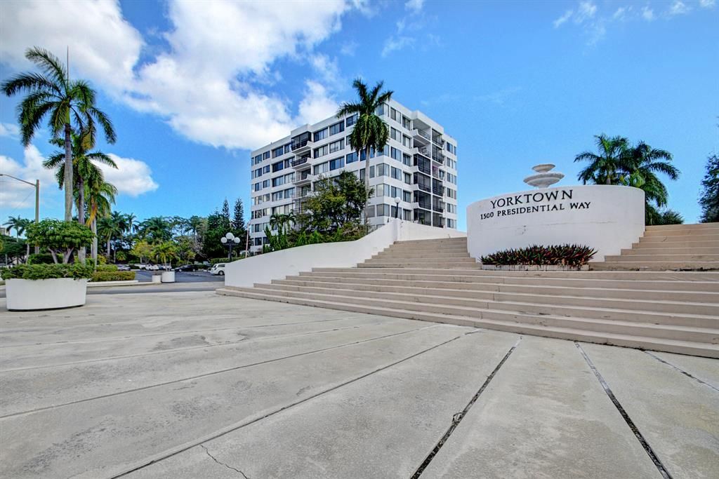 Photo of 1500 Presidential Way #806, West Palm Beach, FL 33401 (MLS # R10862507)