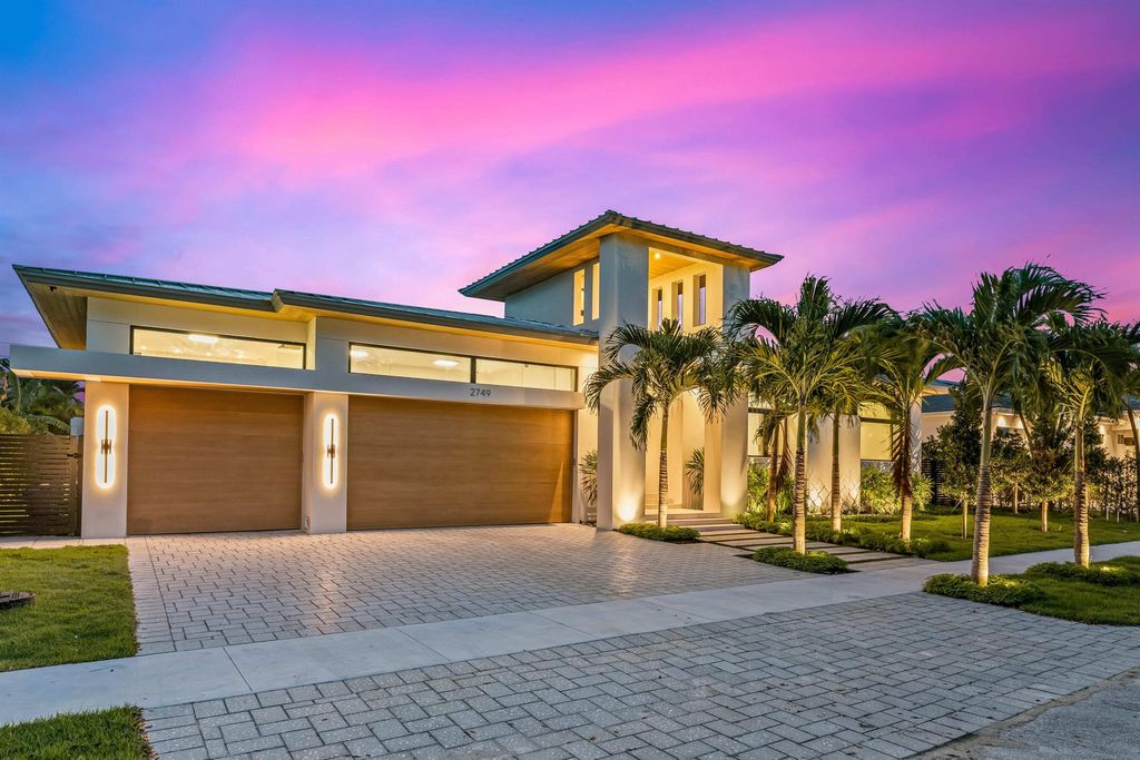 Photo of 2749 NE 34th Street, Fort Lauderdale, FL 33306 (MLS # R11131756)