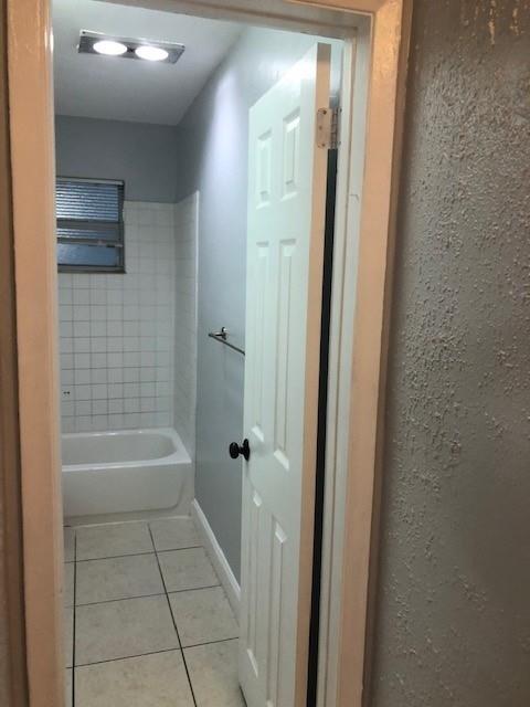 Lauderdale Lakes East Gat - Residential