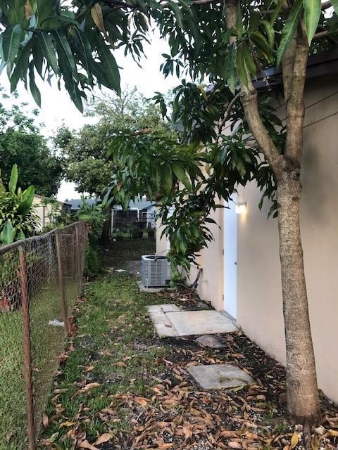 Lauderdale Lakes East Gat - Residential