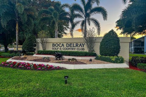 5021 Oak Hill Lane 115 Delray Beach FL 33484