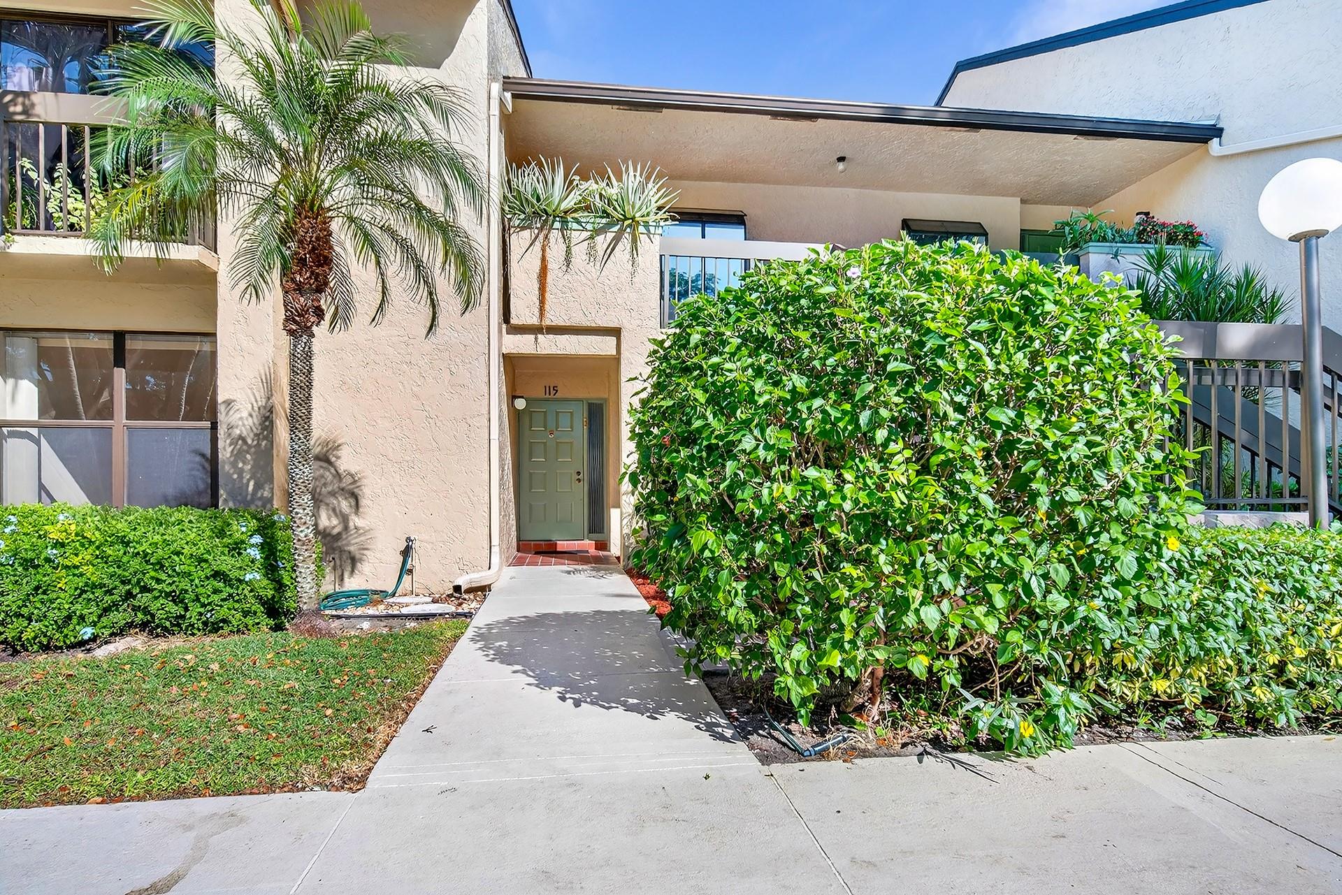 Boca Delray Golf & Countr - Residential