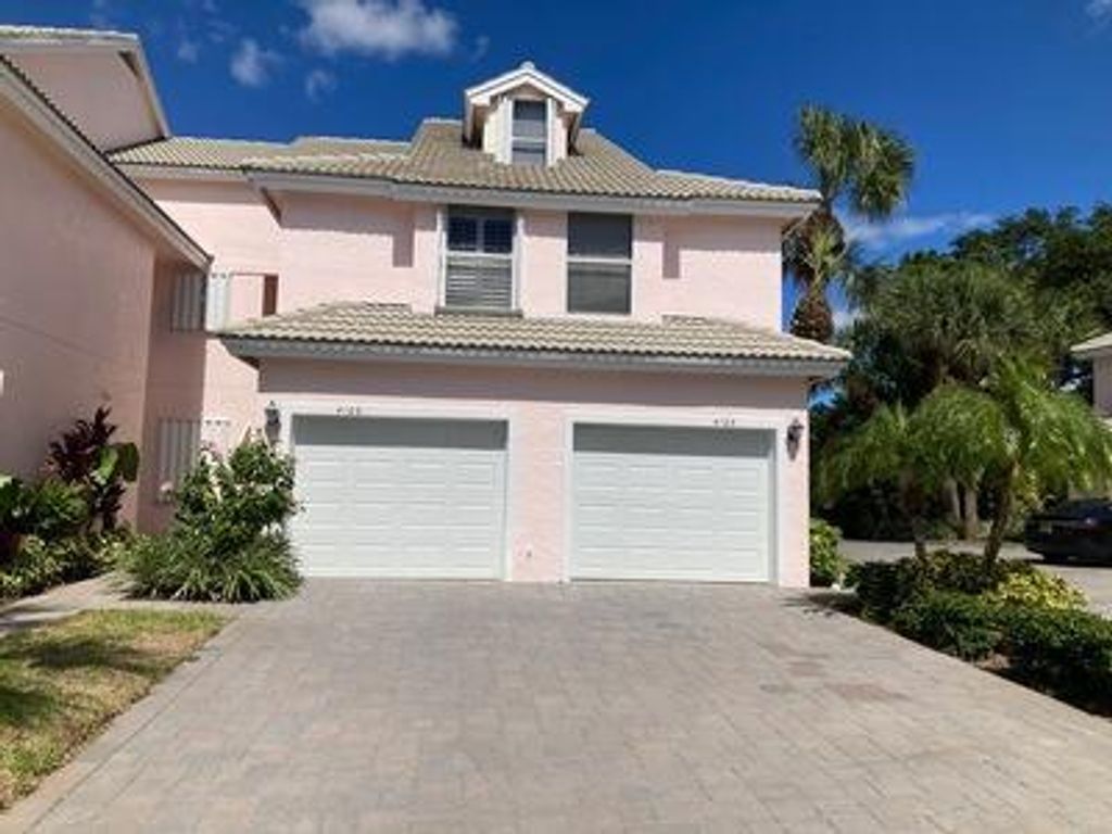 Photo of 4105 N Fairway Drive N, Jupiter, FL 33477 (MLS # R10995954)