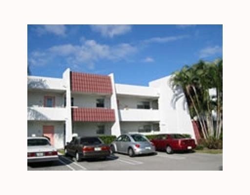 LAGO DEL REY CONDO - Residential Lease