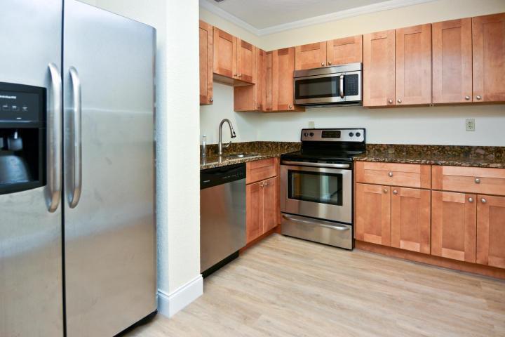 LAGO DEL REY CONDO - Residential Lease