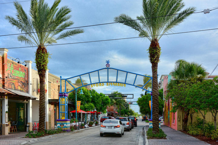 LAGO DEL REY CONDO - Residential Lease