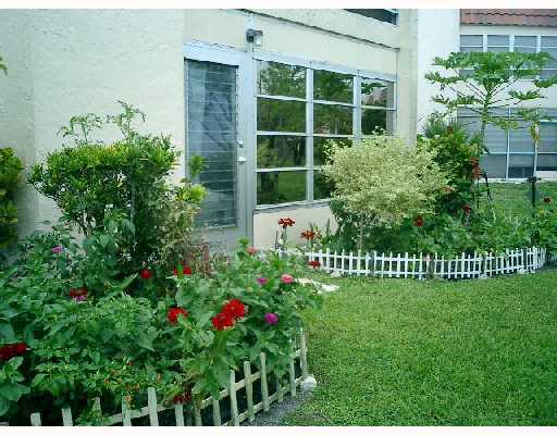 LAGO DEL REY CONDO - Residential Lease