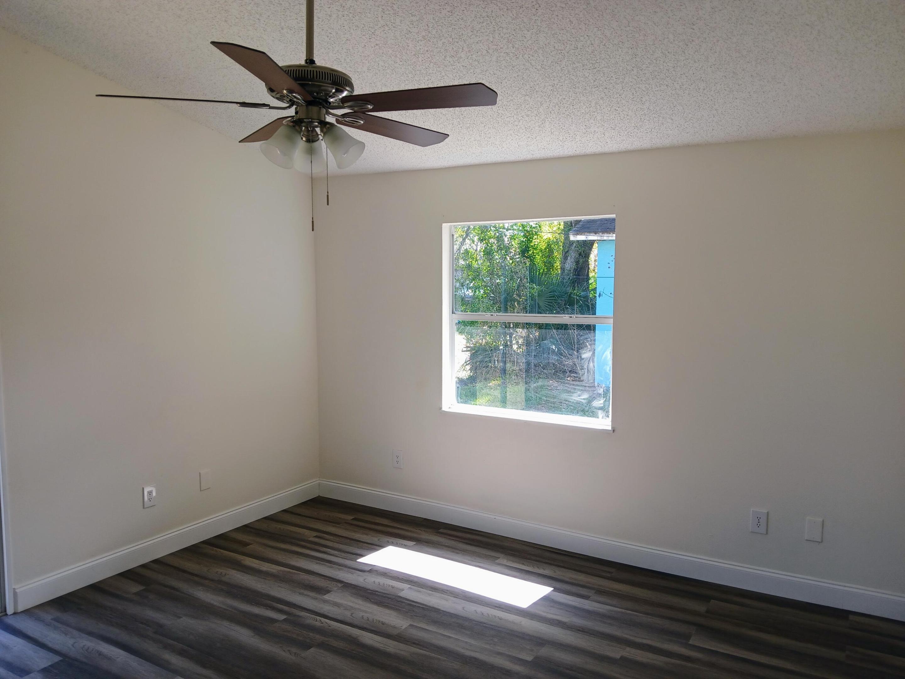 OSLO PARK UNIT NO 3 - Residential