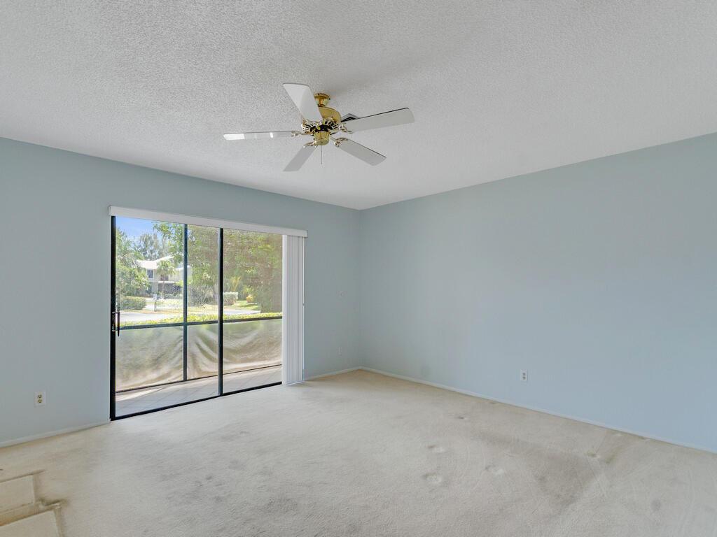 800 PLACE COURTYARD CONDO (AKA VILLAGE OF 800 PLAC - Residential