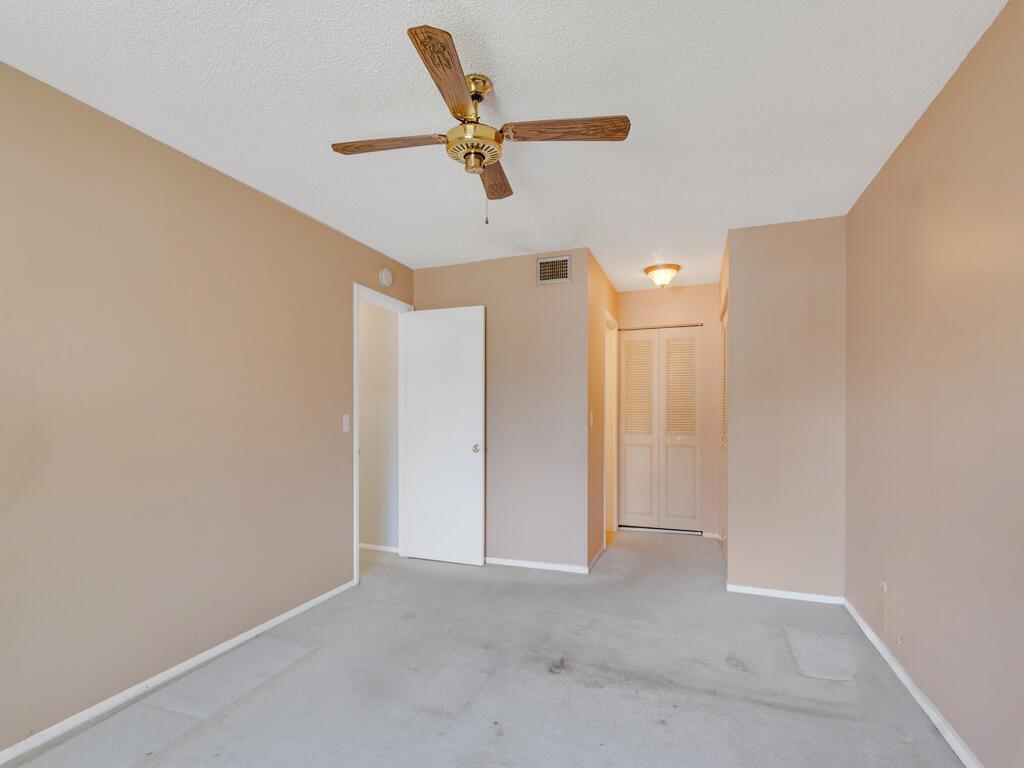 800 PLACE COURTYARD CONDO (AKA VILLAGE OF 800 PLAC - Residential