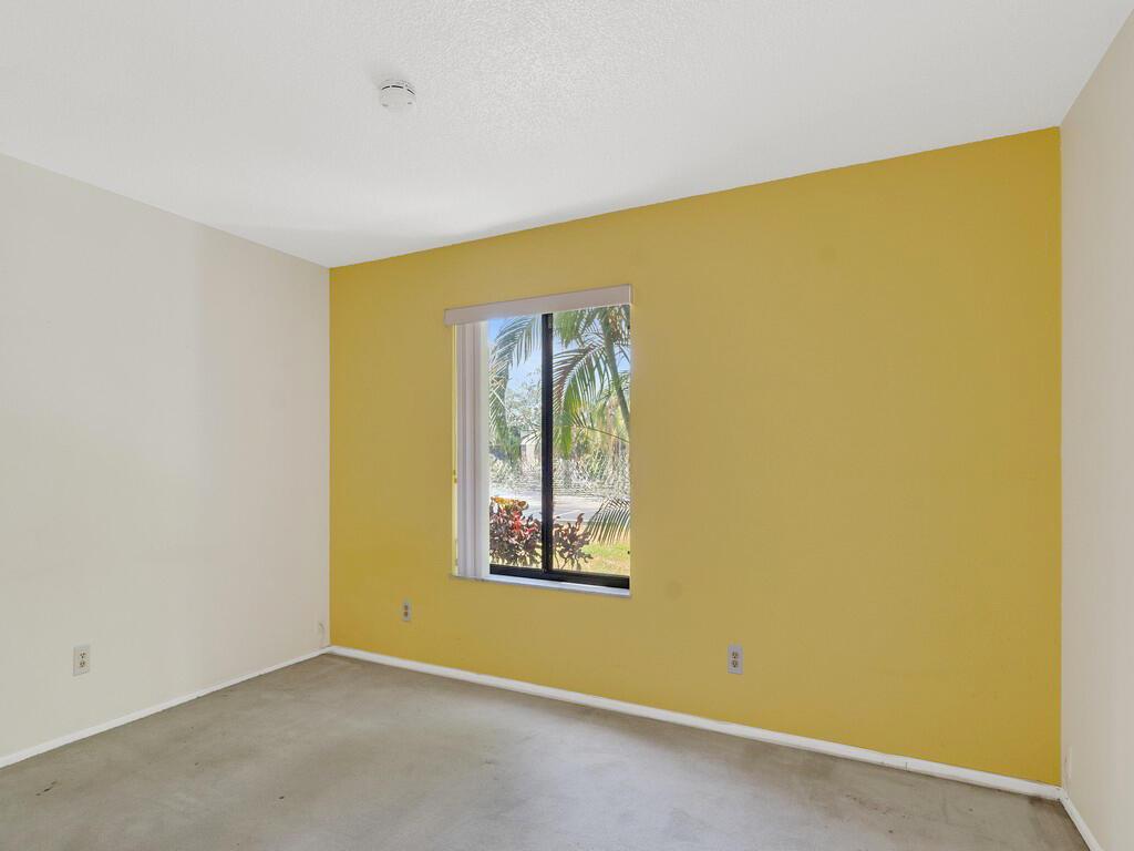 800 PLACE COURTYARD CONDO (AKA VILLAGE OF 800 PLAC - Residential