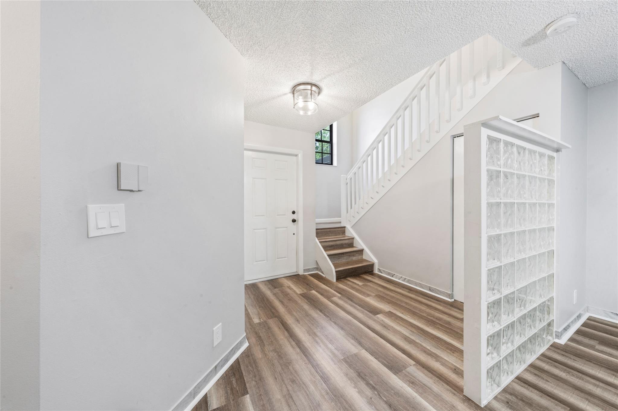 9139 Vineyard Lake Dr 9139
