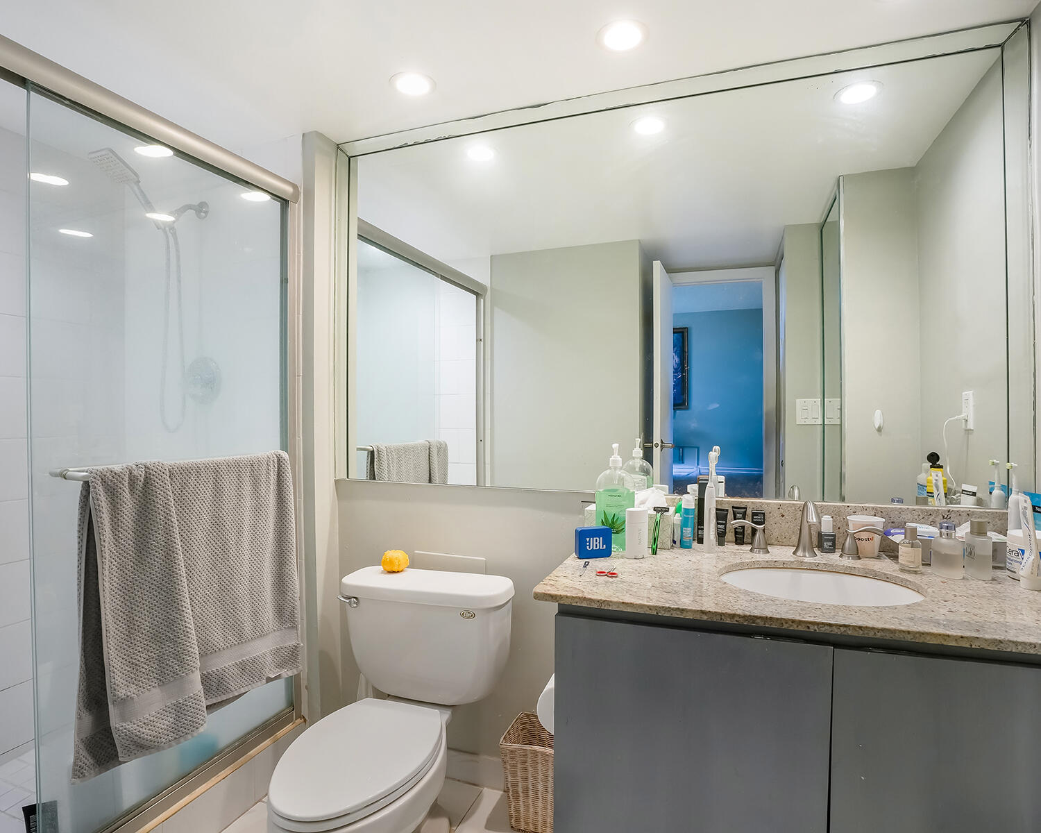 Coronado Condominiums III - Residential