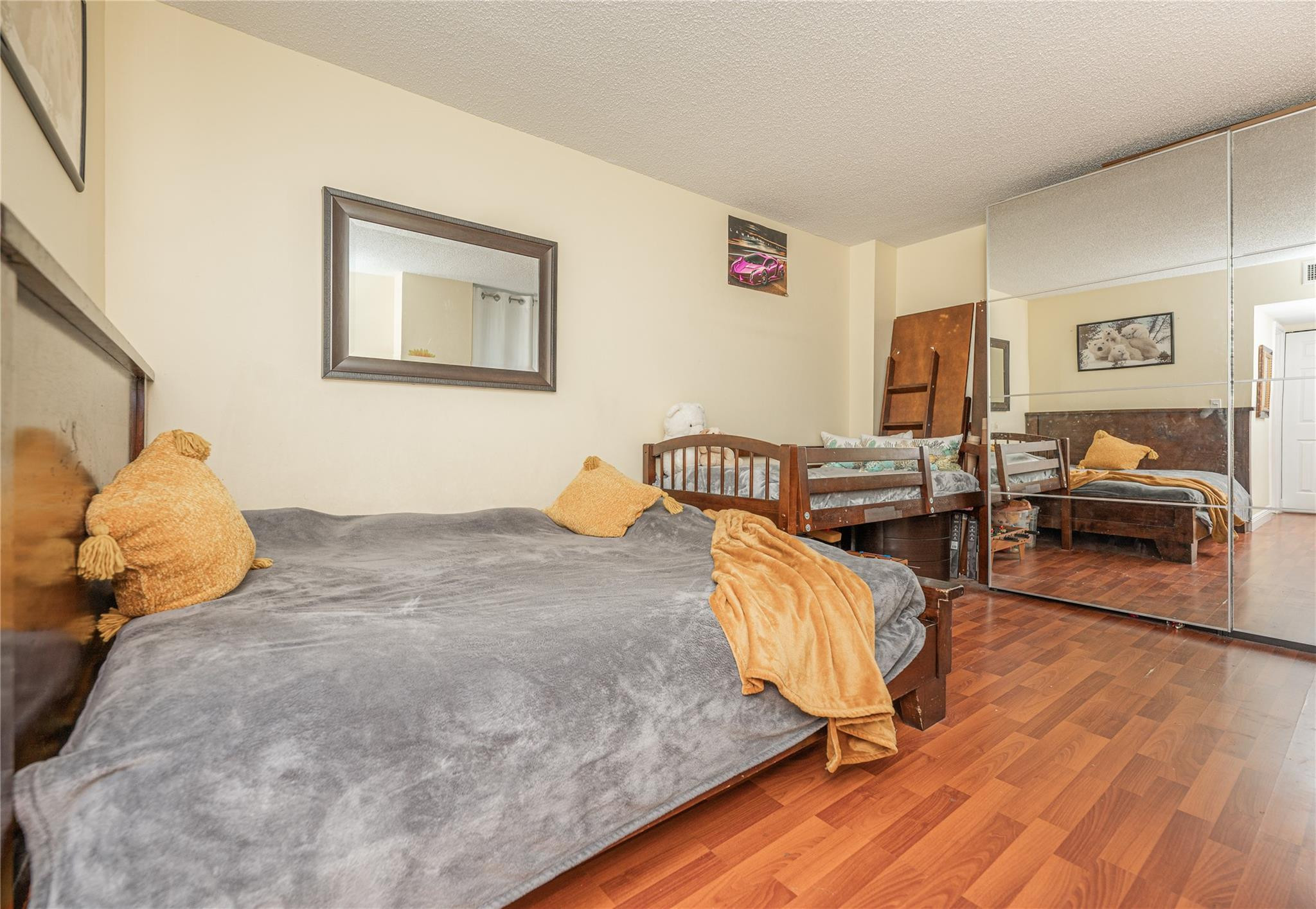 Coronado Condominiums III - Residential