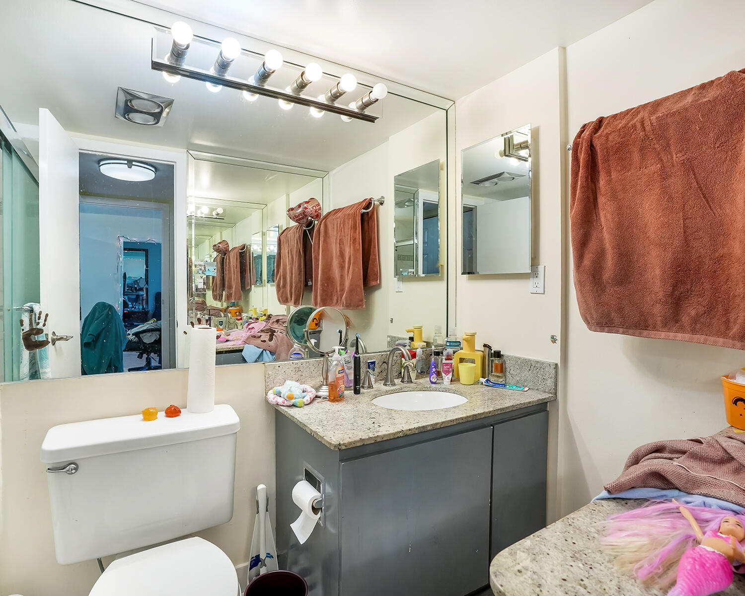 Coronado Condominiums III - Residential