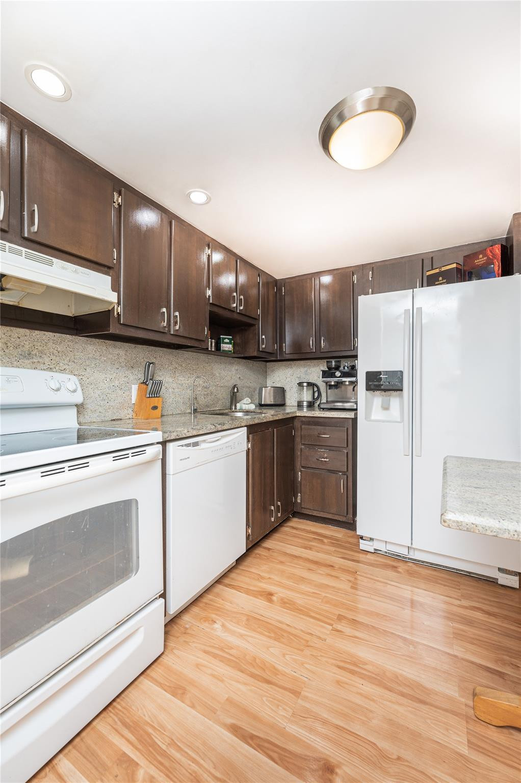 Coronado Condominiums III - Residential