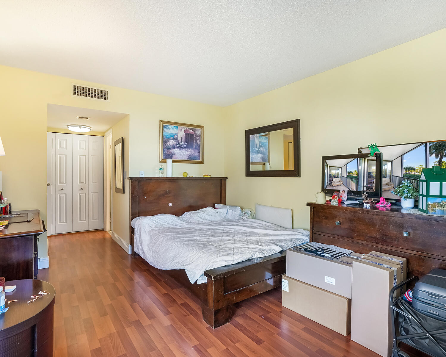 Coronado Condominiums III - Residential