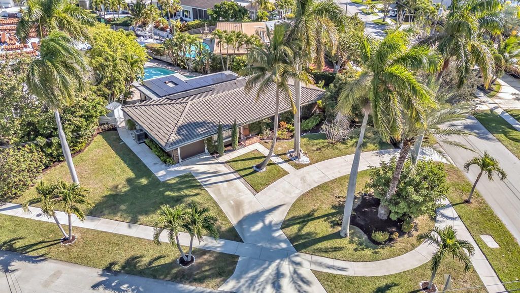 Photo of 2801 NE 48th Court, Lighthouse Point, FL 33064 (MLS # F10549367)