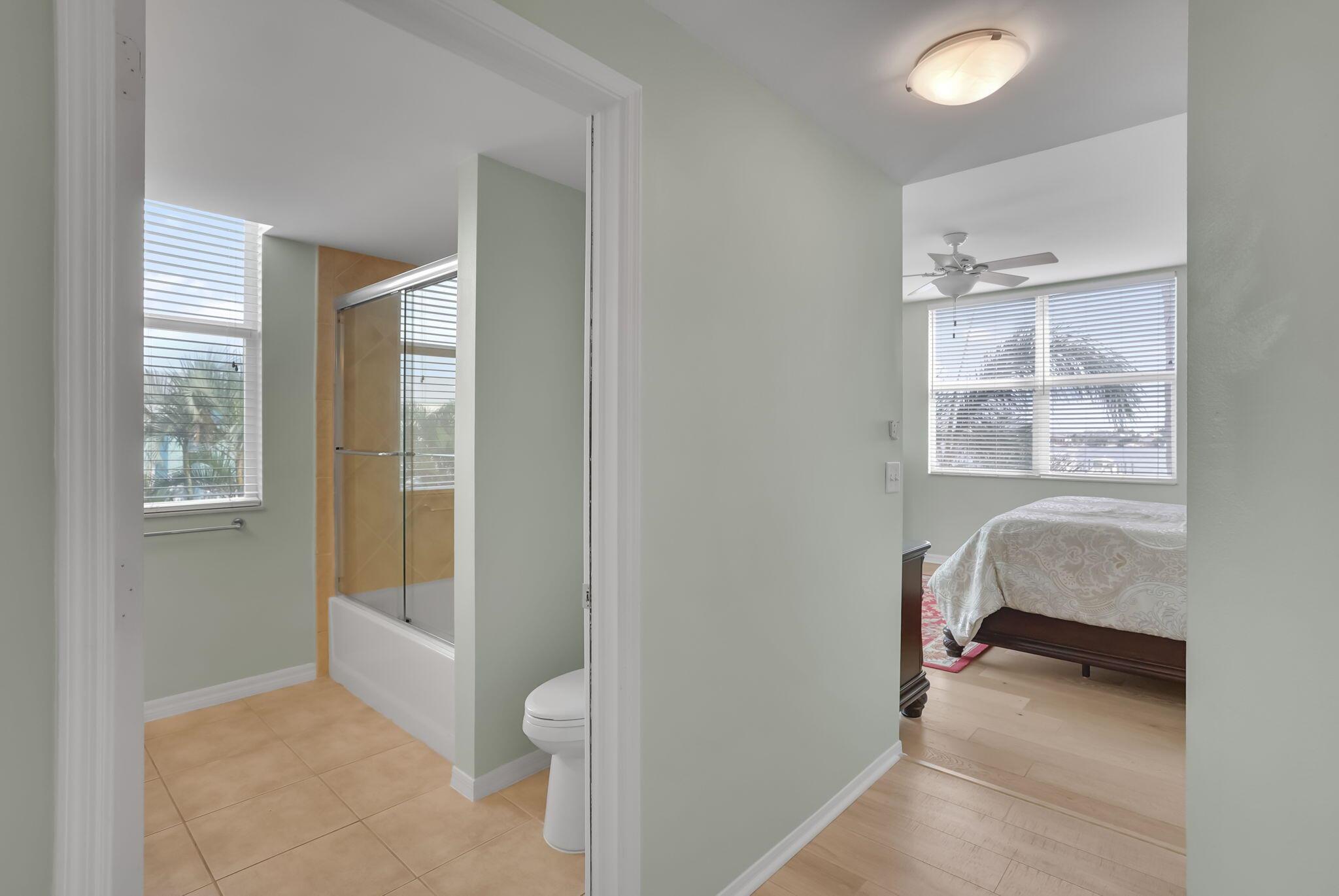 MOORINGS AT LANTANA CONDO - Residential