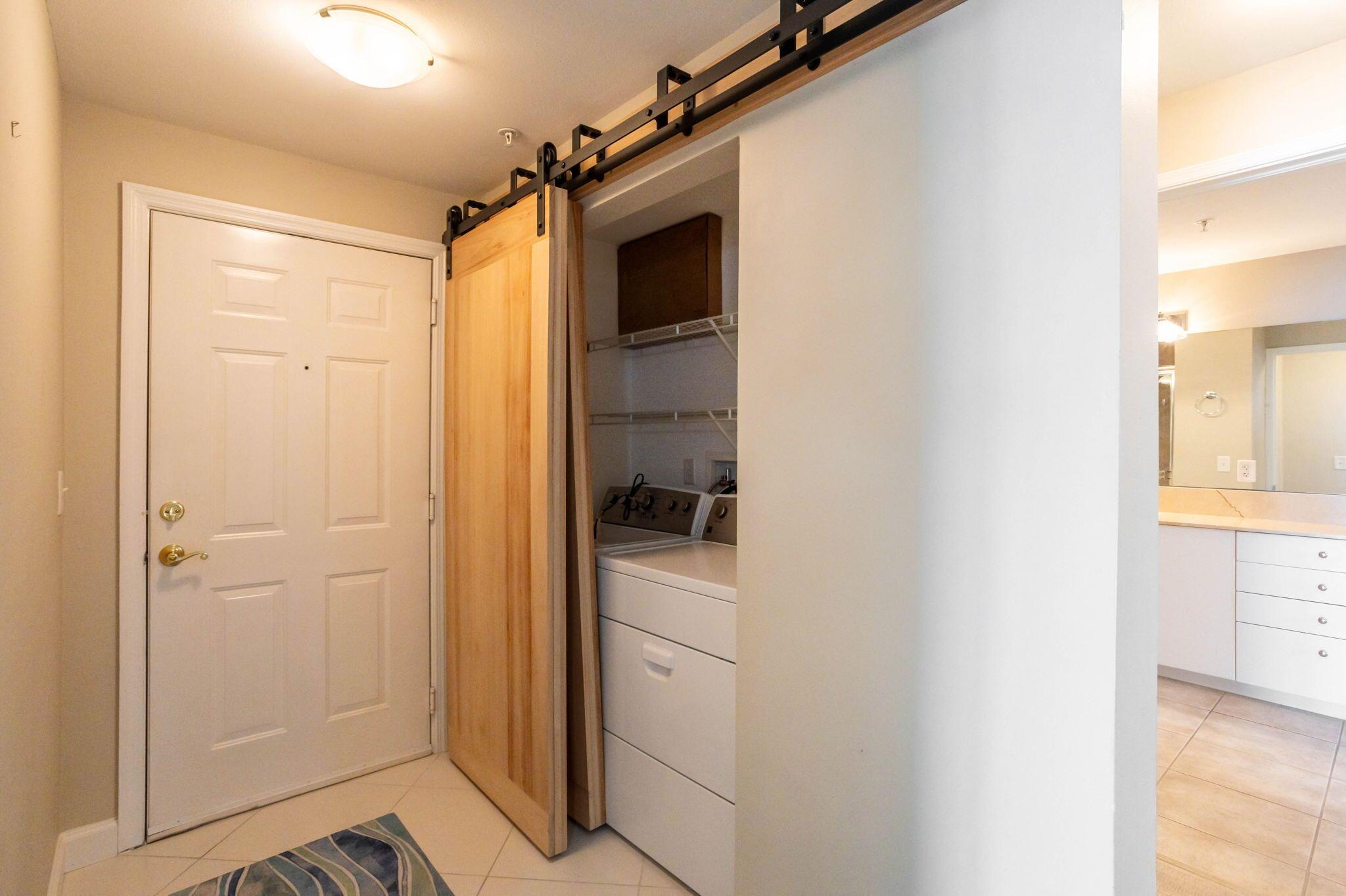 MOORINGS AT LANTANA CONDO - Residential