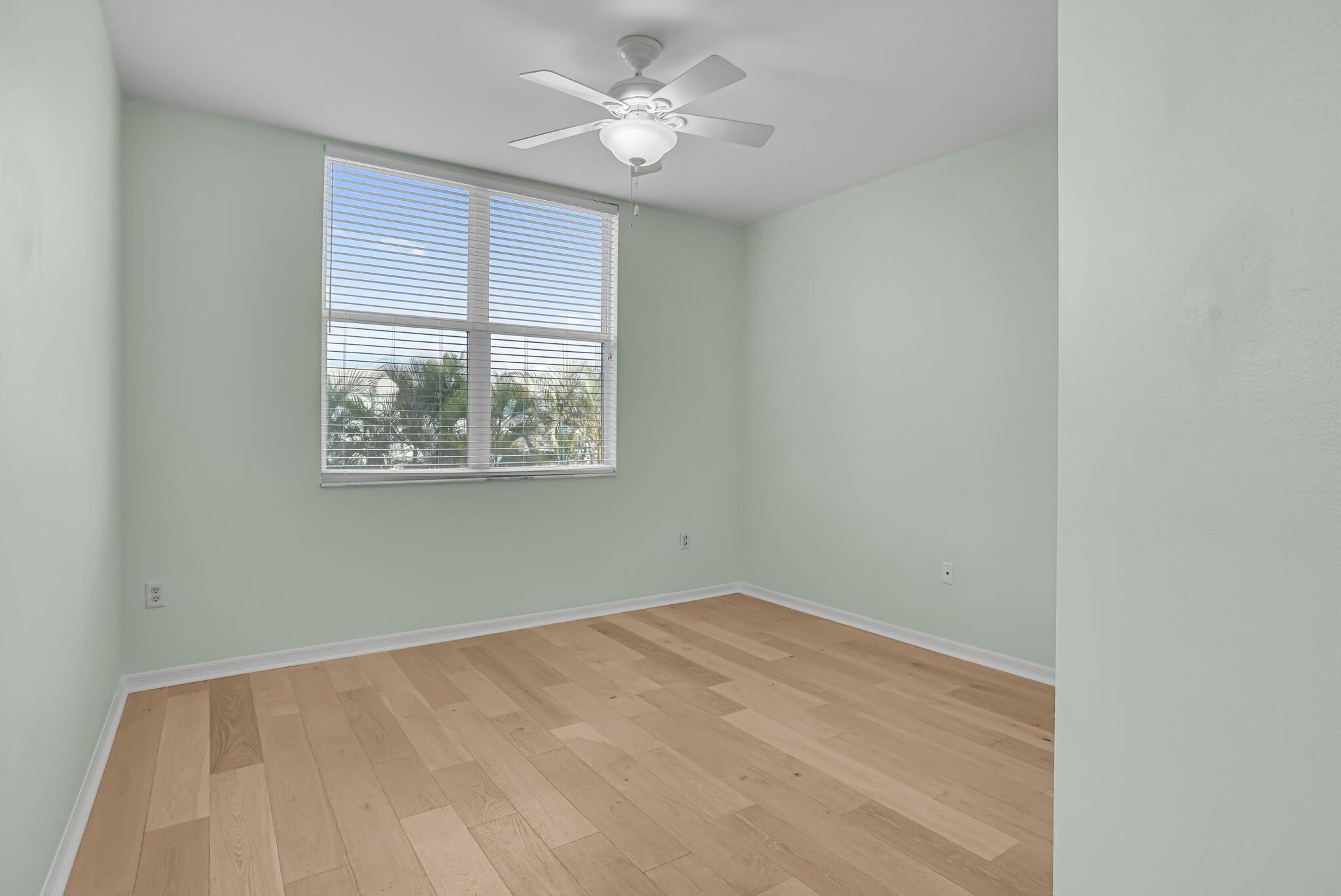 MOORINGS AT LANTANA CONDO - Residential