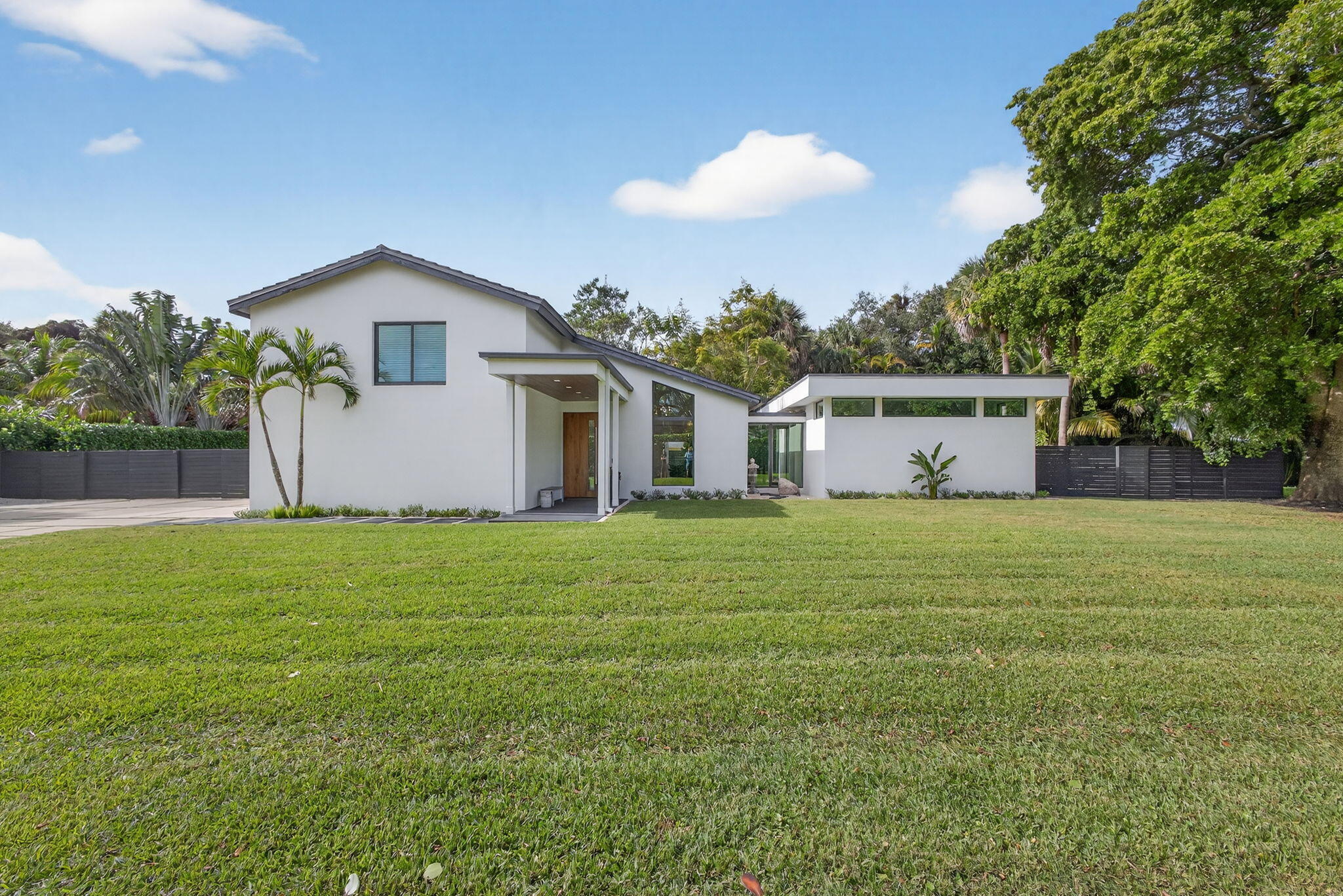 13071 FLAMINGO Terrace
