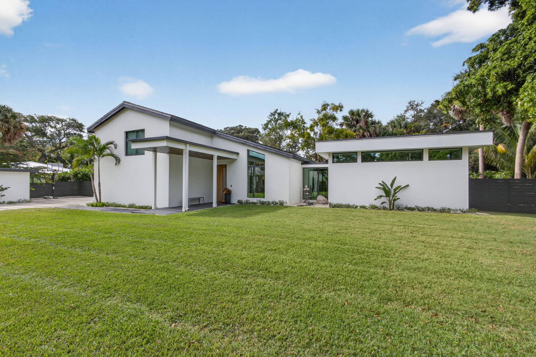 13071 FLAMINGO Terrace