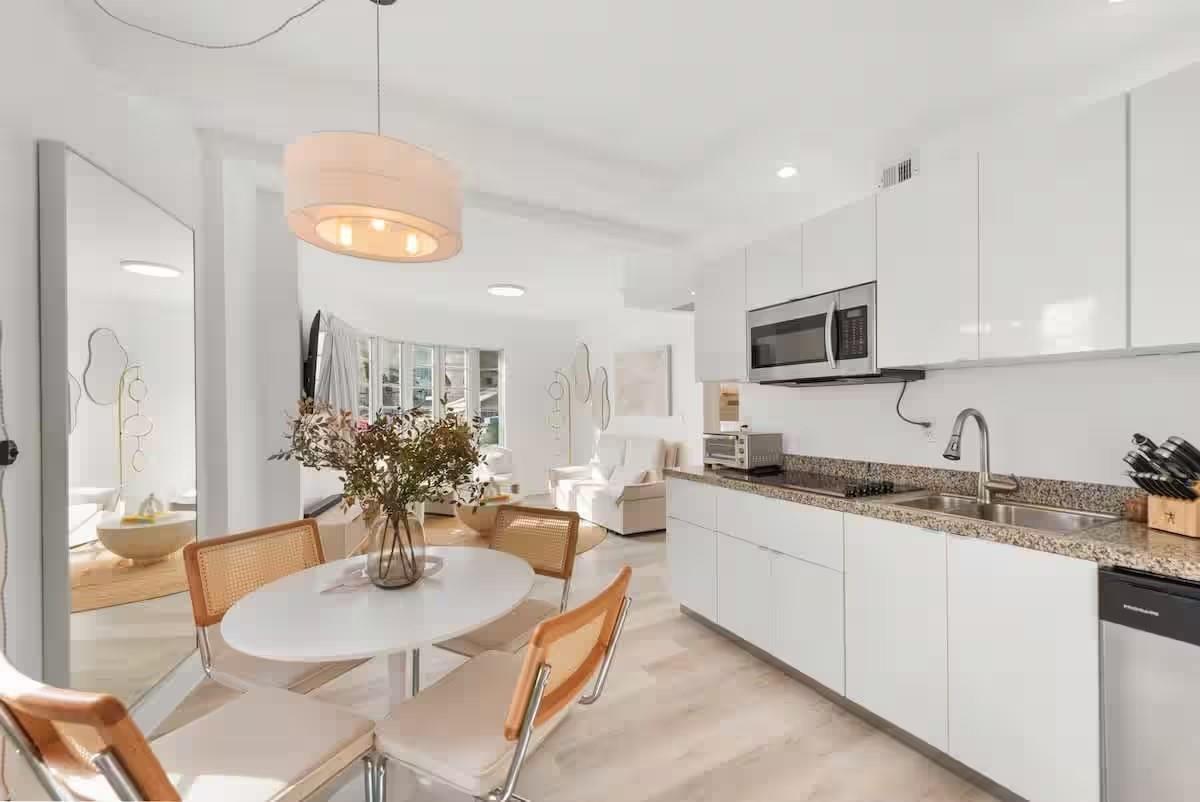 530 Ocean Dr 103A/104A