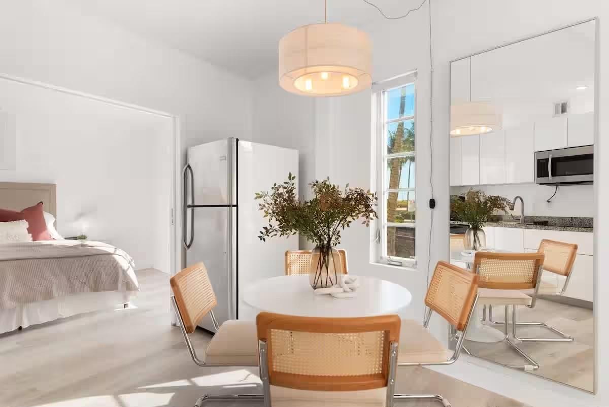 BARBIZON BEACH CLUB - Residential