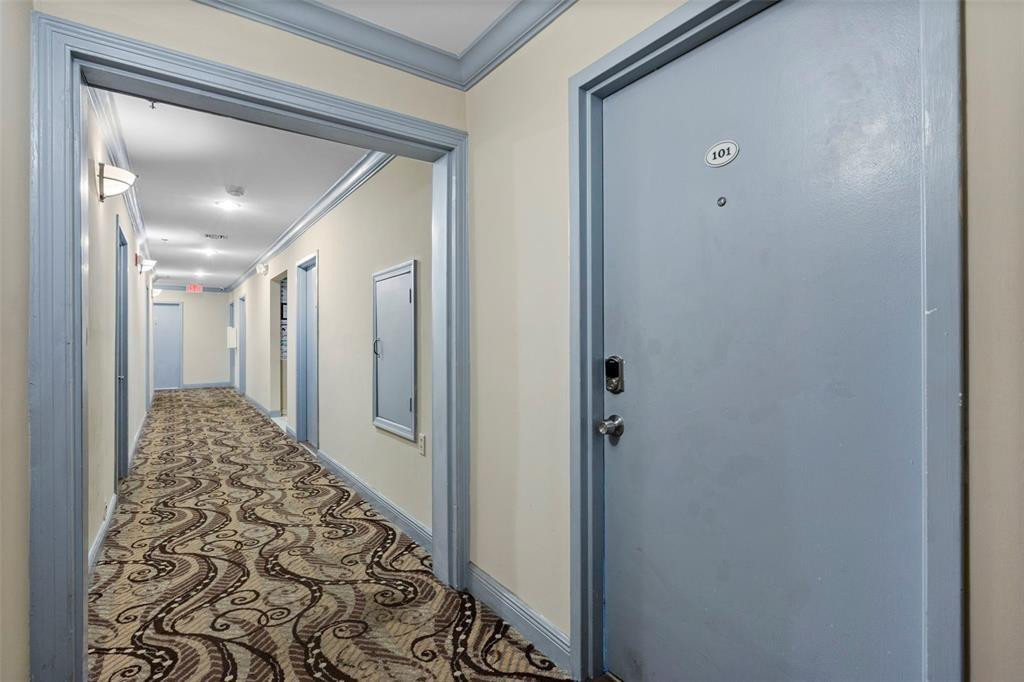 BARBIZON BEACH CLUB - Residential