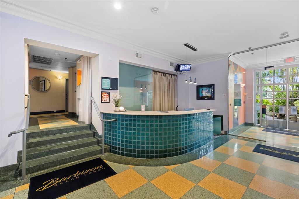 BARBIZON BEACH CLUB - Residential