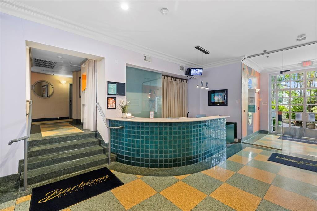 BARBIZON BEACH CLUB - Residential