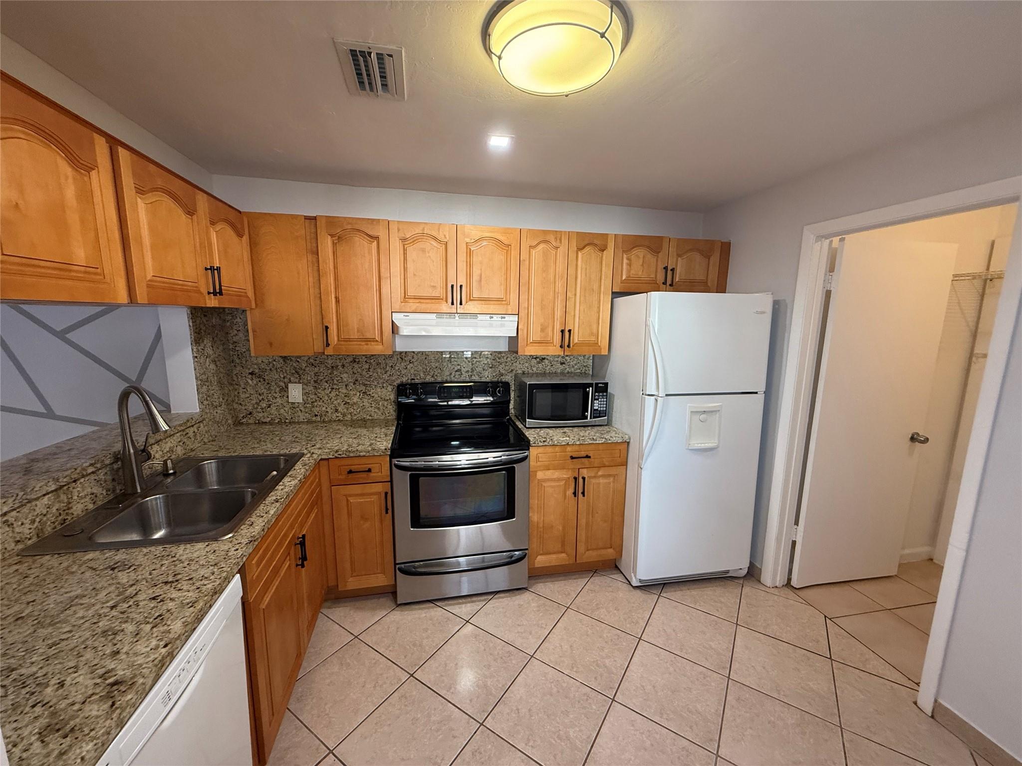 University Park Parcels 1 - Residential Lease