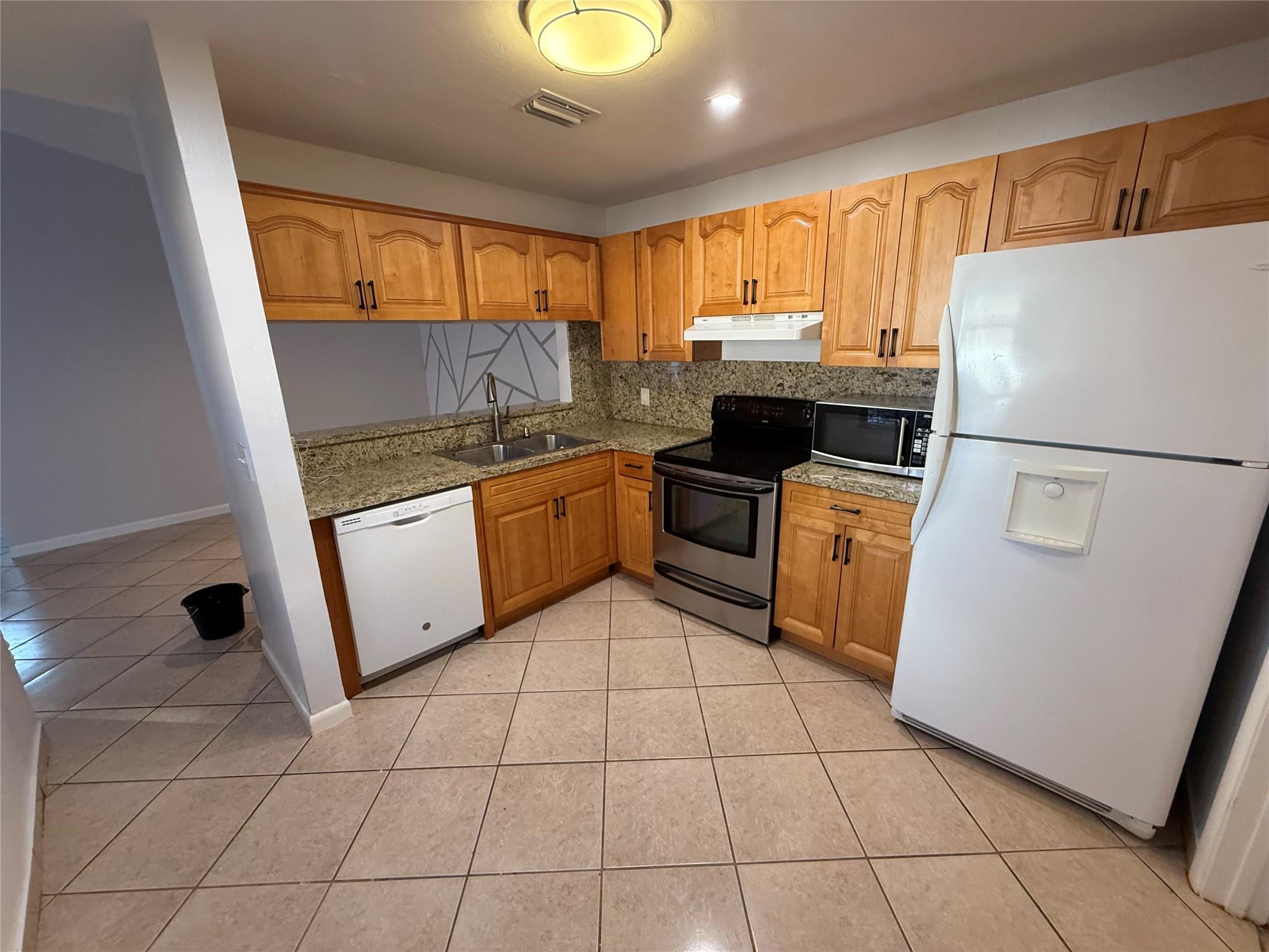 University Park Parcels 1 - Residential Lease