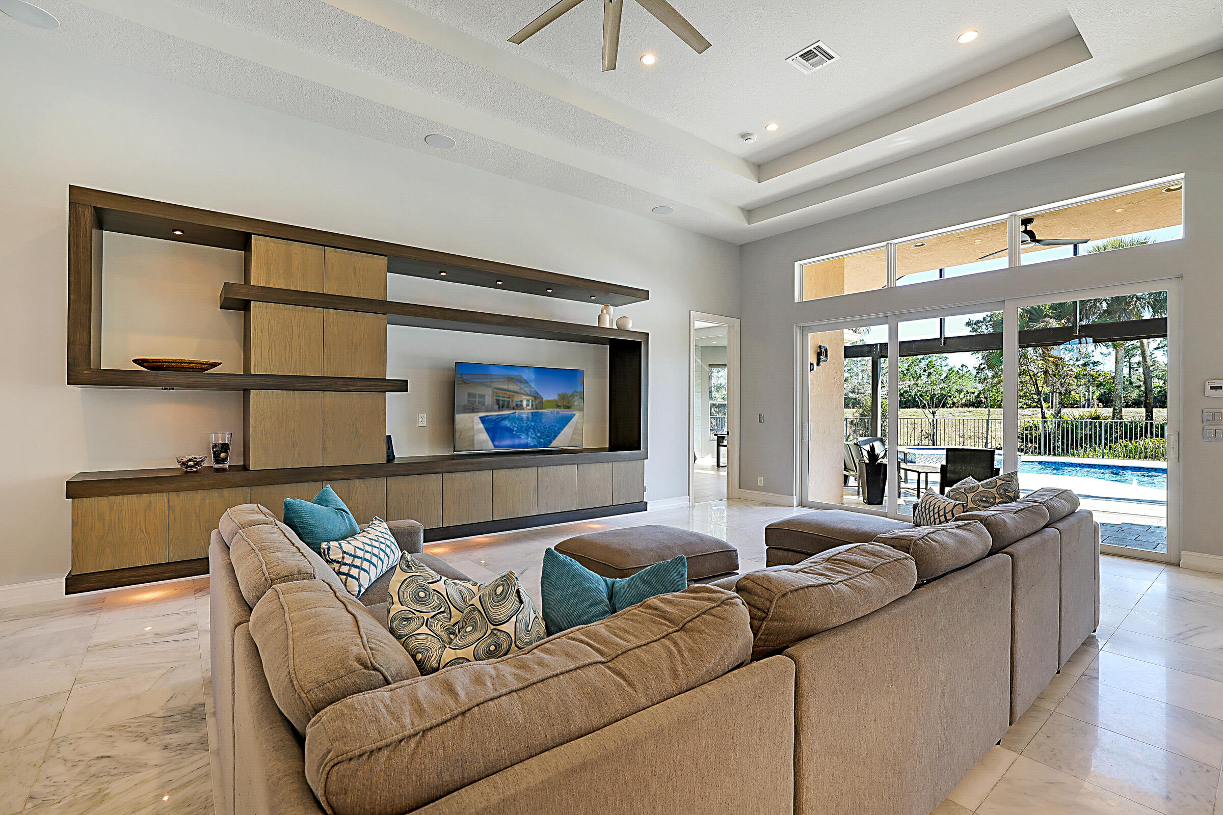 JUPITER COUNTRY CLUB POD E REPL - Residential