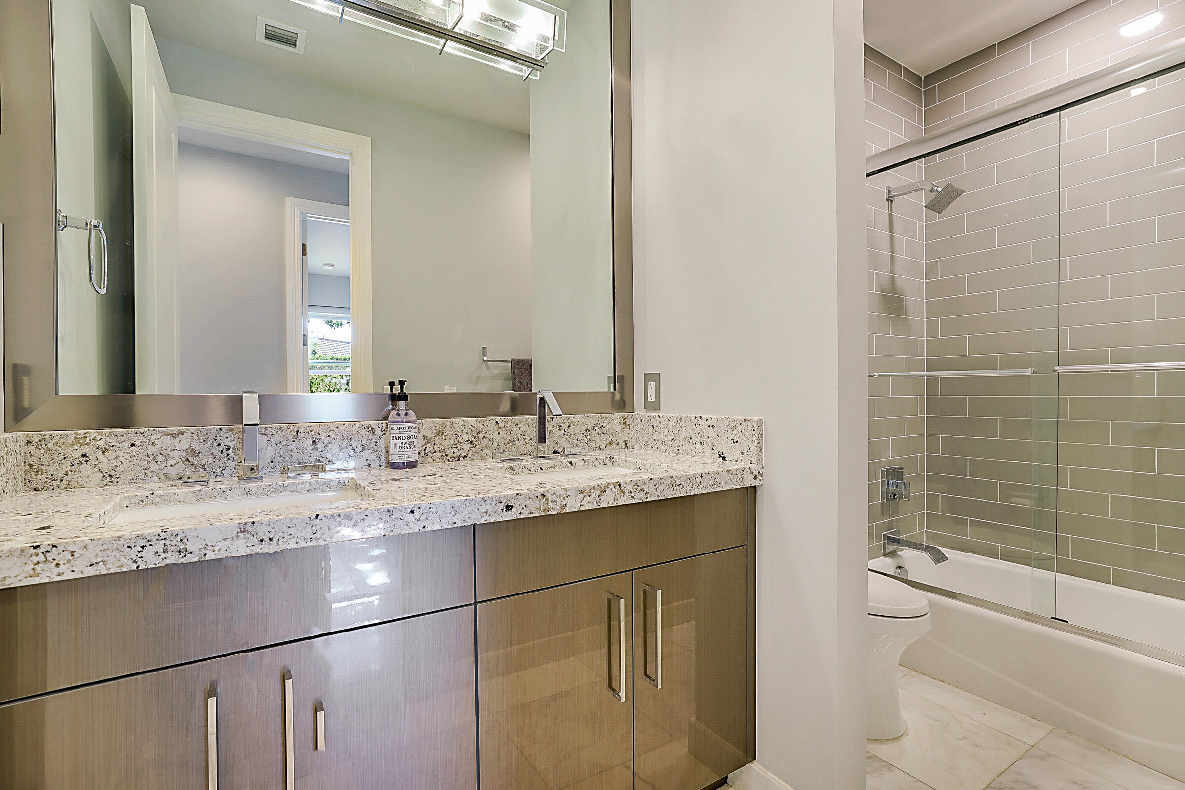 JUPITER COUNTRY CLUB POD E REPL - Residential