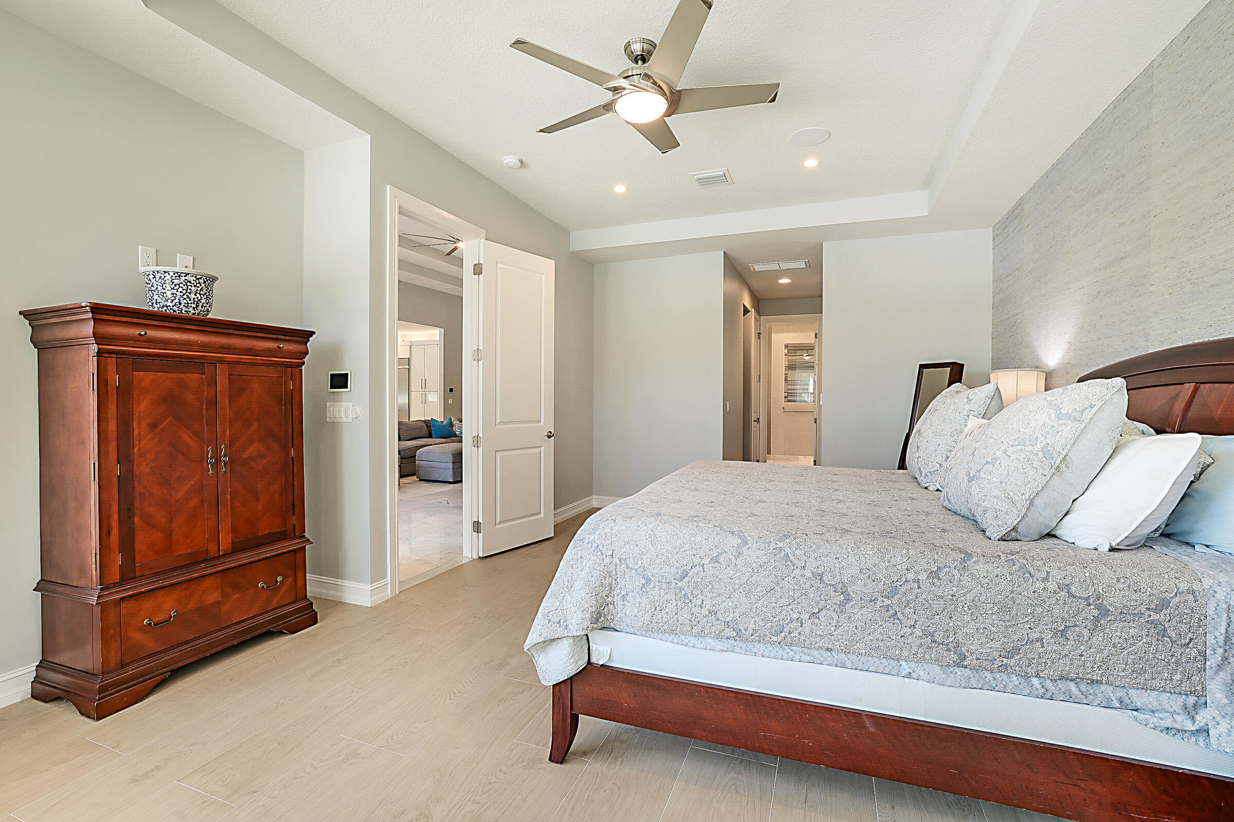 JUPITER COUNTRY CLUB POD E REPL - Residential