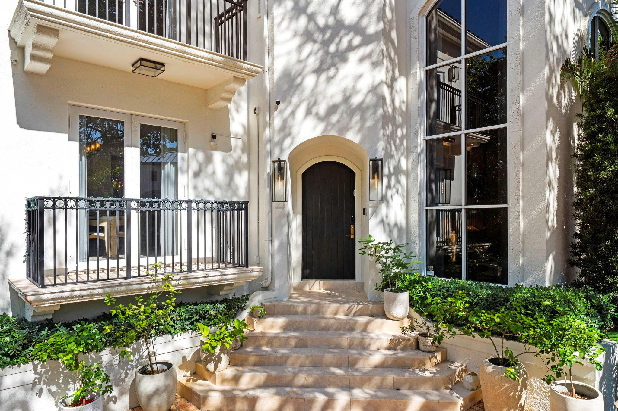 Villas De Vizcaya - Residential