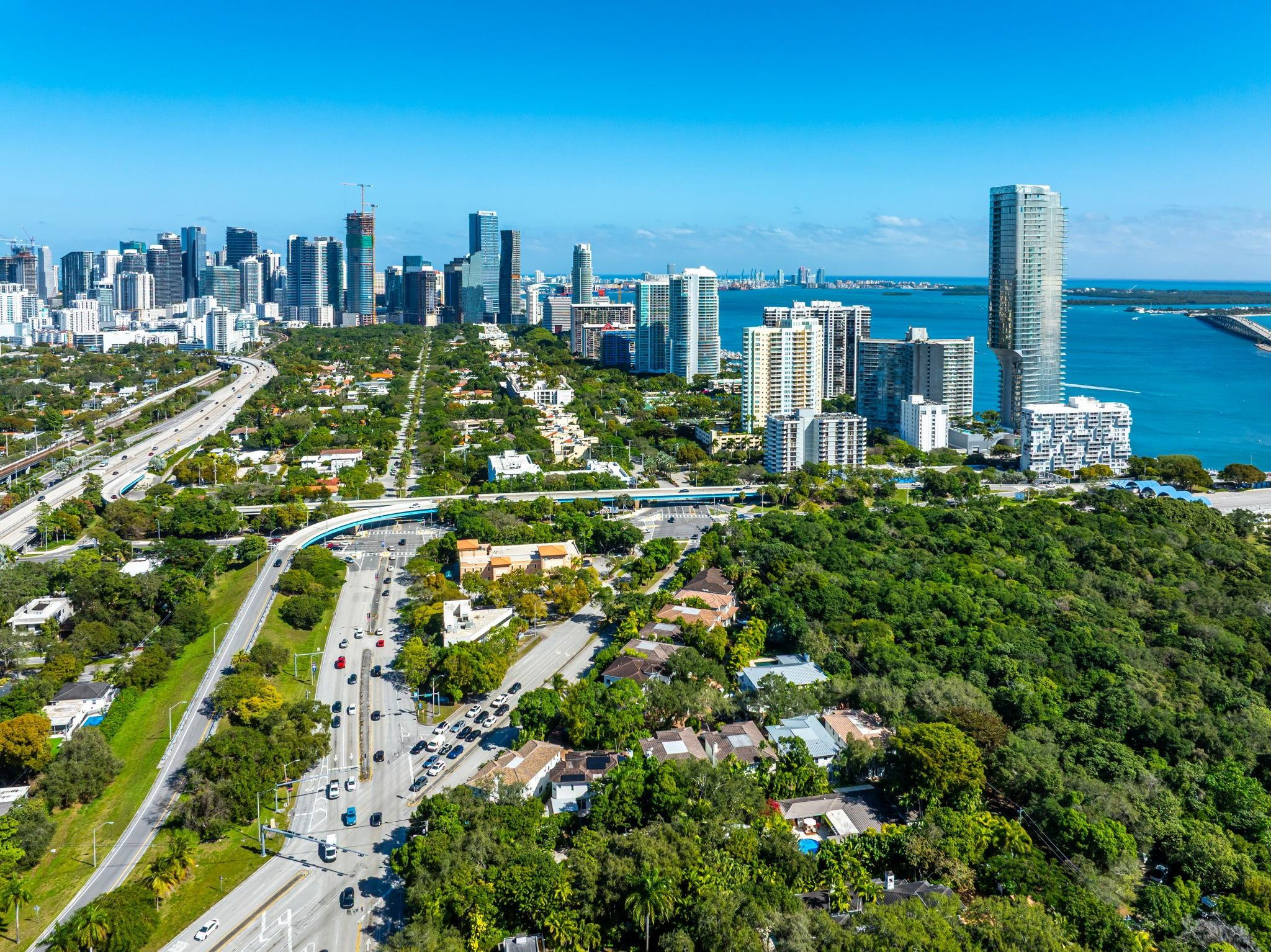 Villas De Vizcaya - Residential