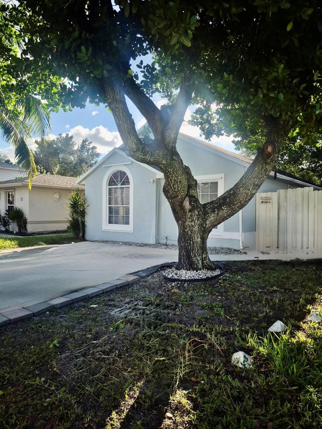 Photo of 33 Plumage Lane, West Palm Beach, FL 33415 (MLS # R11131873)