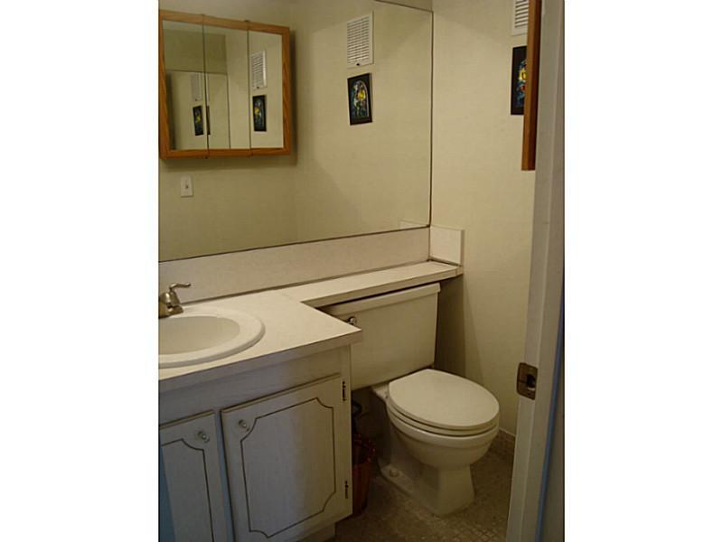 ISLEWOOD D CONDO - Residential Lease