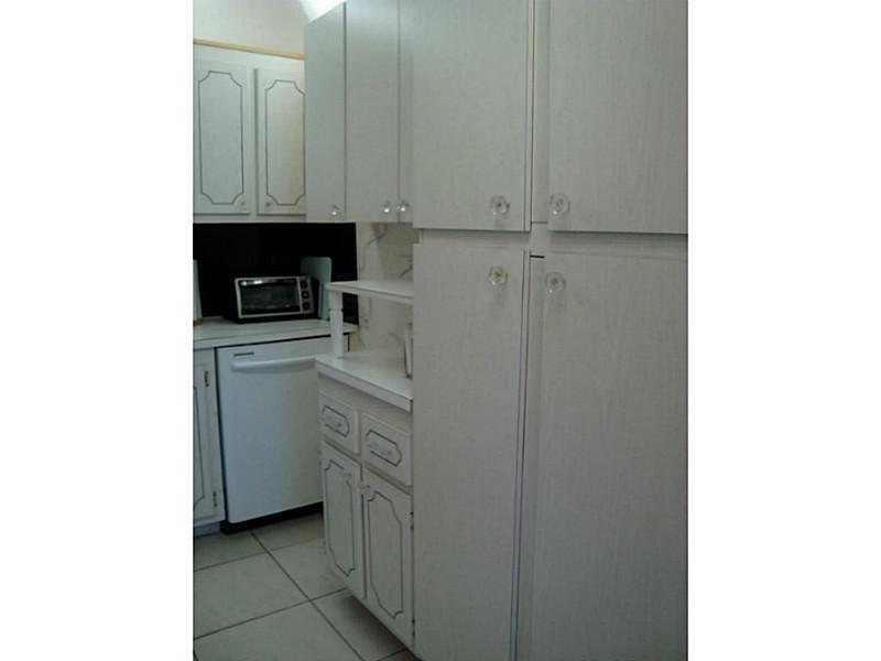 ISLEWOOD D CONDO - Residential Lease