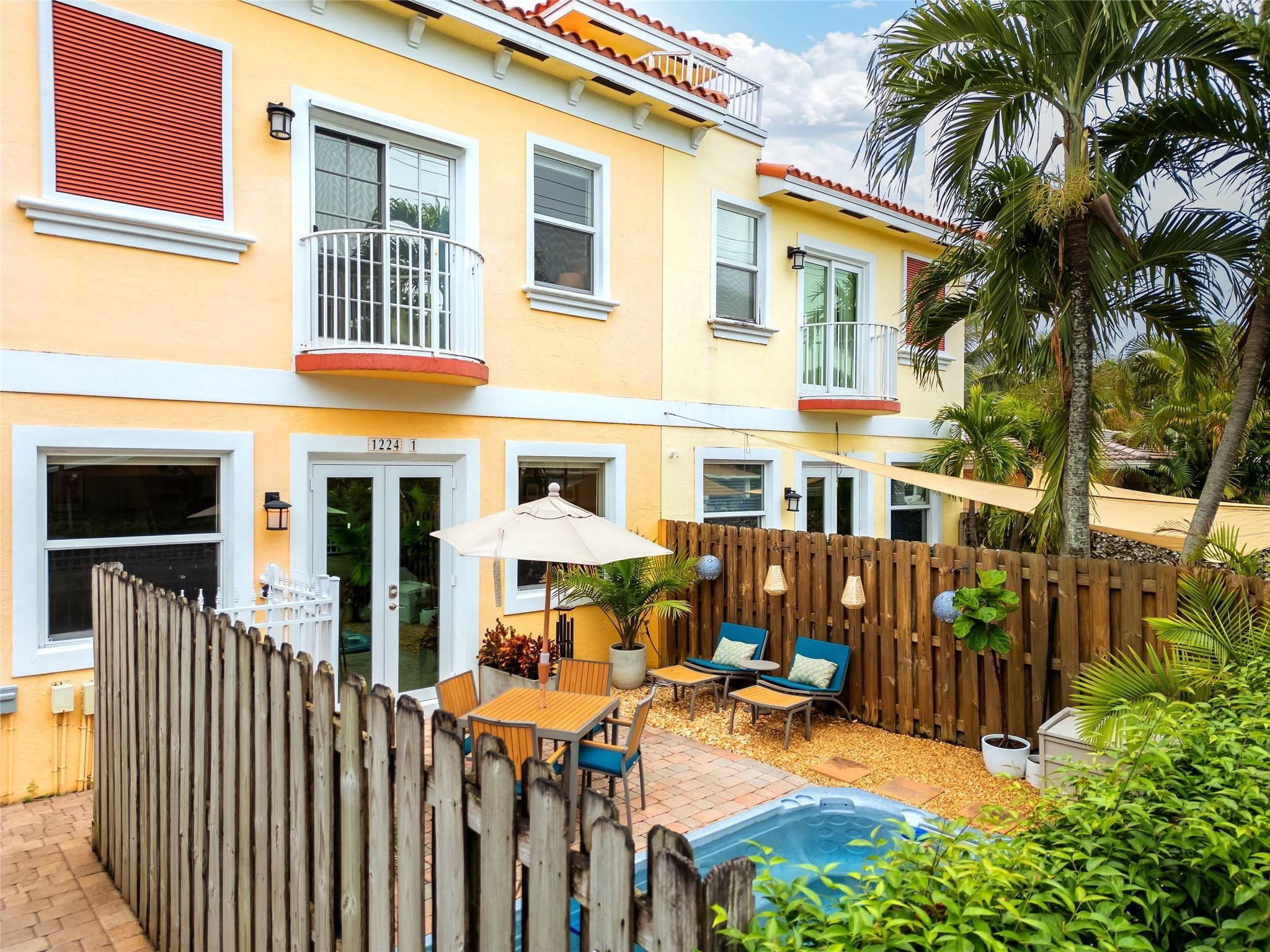 Villa Laguna - Residential Lease