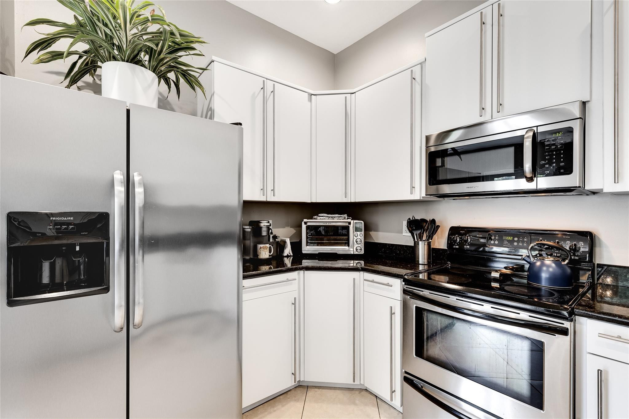 Villa Laguna - Residential Lease